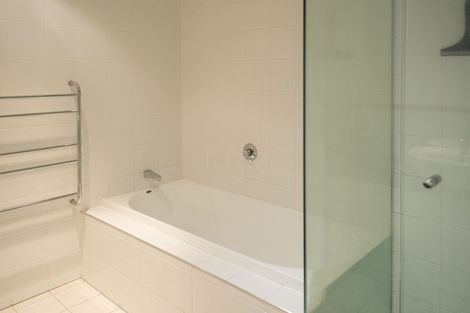 Photo of property in Sanctum Apartment, 10 Ebor Street, Te Aro, Wellington, 6011
