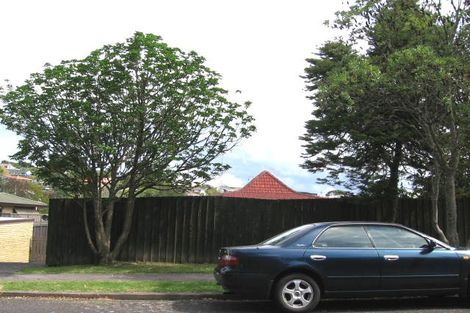 Photo of property in 1/56 Waiau Street, Torbay, Auckland, 0630
