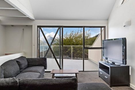 Photo of property in 5a Anderson Heights, Queenstown, 9300