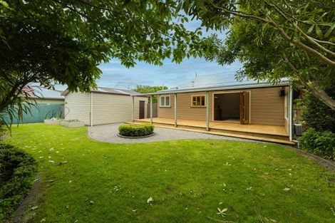 Photo of property in 435 College Street, Hokowhitu, Palmerston North, 4410
