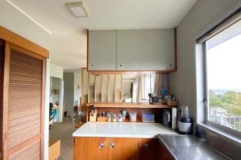 Photo of property in 28 Awaroa Road, Sunnyvale, Auckland, 0612