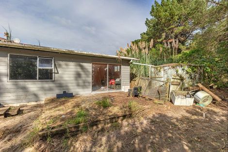 Photo of property in 1 Hokio Road, Hokio Beach, Levin, 5571