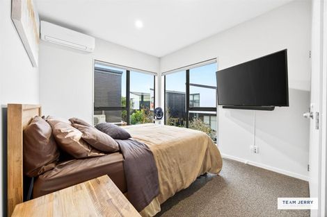 Photo of property in 15 Te Aparangi Road, Papakura, 2110