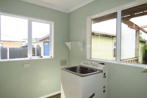 Photo of property in 35 Queen Street, Westport, 7825