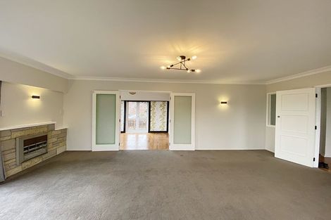 Photo of property in 3 Larne Avenue, Pakuranga Heights, Auckland, 2010