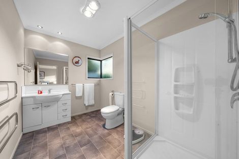 Photo of property in 110 Butcher Road, Pukekohe, 2120