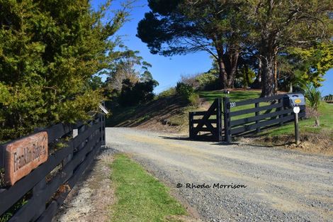 Photo of property in 330 Franklin Road, Paparoa, 0571