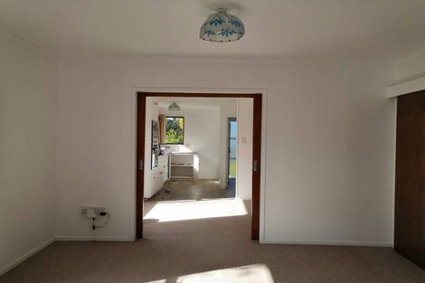 Photo of property in 38 Regency Place, Sunnynook, Auckland, 0632