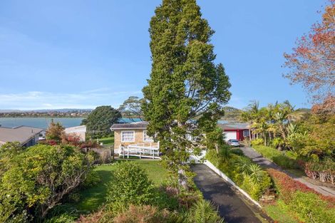 Photo of property in 14 Lucas Place, Weymouth, Auckland, 2103