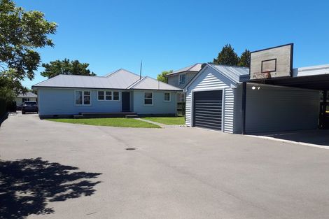 Photo of property in 16 Richards Avenue, Papanui, Christchurch, 8053