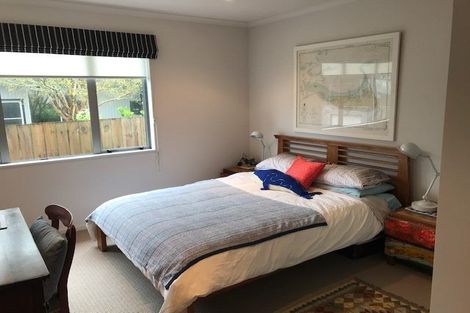 Photo of property in 48 Aurea Avenue, Pakuranga, Auckland, 2010