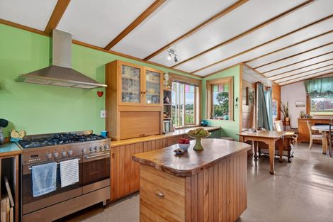 Photo of property in 311 Franklin Road, Paparoa, 0571