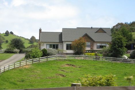 Photo of property in 94 Annandale Road, Kumeu, 0891