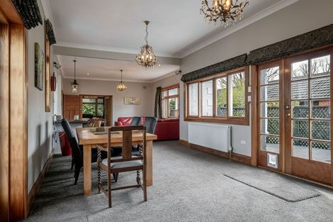 Photo of property in 24 Elmira Avenue, Hokowhitu, Palmerston North, 4410