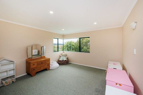 Photo of property in 140 Pacific Drive, Fitzherbert, Palmerston North, 4410