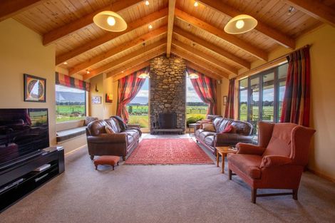 Photo of property in 255 Te Rehunga Road North, Dannevirke, 4972