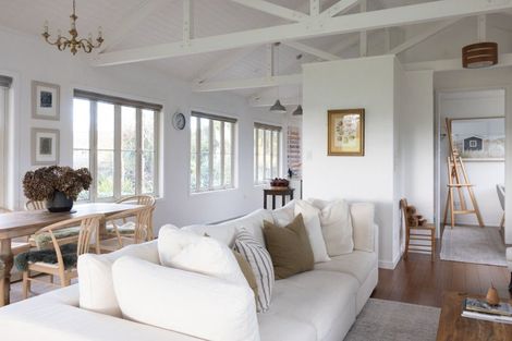 Photo of property in 32 Te Aute Road, Havelock North, 4130