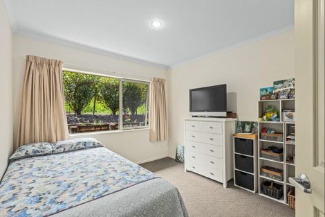 Photo of property in 190d Lonely Track Road, Dairy Flat, 0632