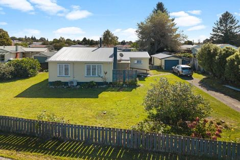 Photo of property in 2 Ettrick Place, Tokoroa, 3420