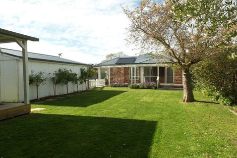 Photo of property in 265 Weston Road, Mairehau, Christchurch, 8052