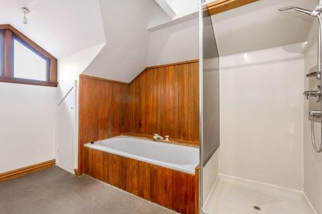 Photo of property in 42 Devon Street, Aro Valley, Wellington, 6021