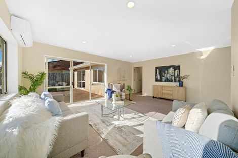 Photo of property in 1/15 Tolben Place, Golflands, Auckland, 2013