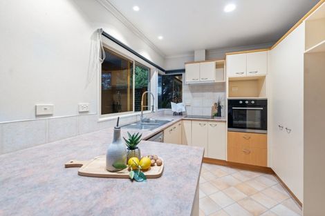 Photo of property in 30 Mcleod Place, Papamoa Beach, Papamoa, 3118