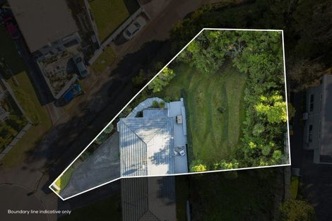 Photo of property in 1/29 King Richard Place, Browns Bay, Auckland, 0630