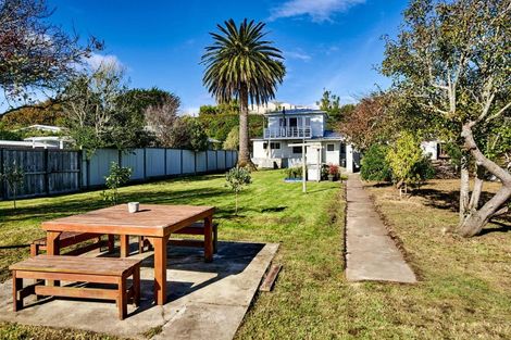 Photo of property in 25 Paekakariki Hill Road, Pauatahanui, Porirua, 5381