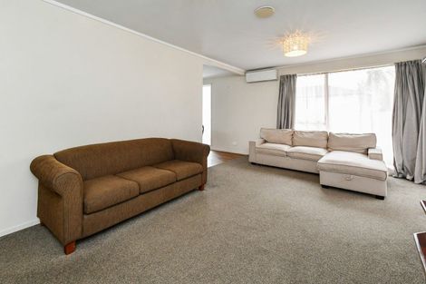 Photo of property in 20 Hyperion Drive, Randwick Park, Auckland, 2105