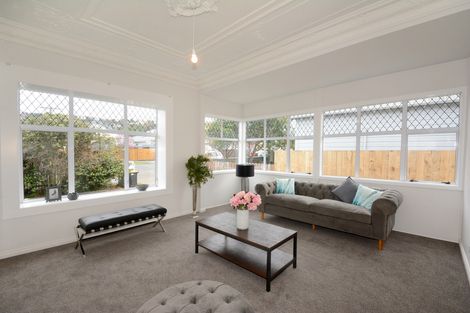 Photo of property in 15 West Avenue, Saint Clair, Dunedin, 9012