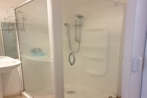 Photo of property in 678 Beach Road, Browns Bay, Auckland, 0630