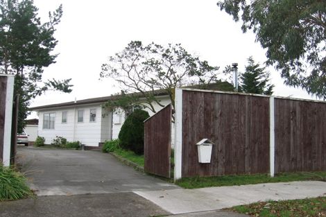 Photo of property in 24 Suzanne Grove, Kelvin Grove, Palmerston North, 4414