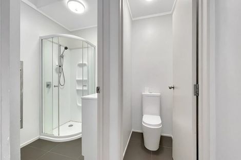 Photo of property in 3/8 Park Hill Road, Birkenhead, Auckland, 0626