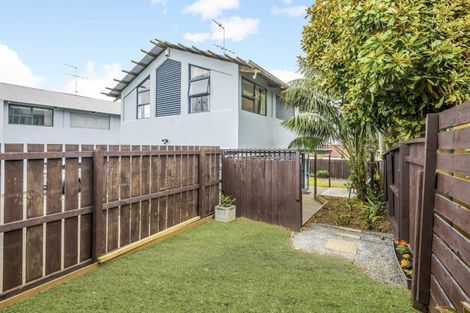 Photo of property in 73b Panama Road, Mount Wellington, Auckland, 1062