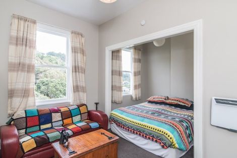 Photo of property in 3/27 Grass Street, Roseneath, Wellington, 6011