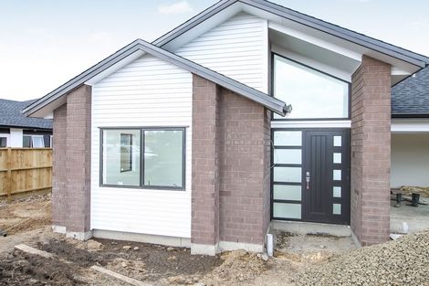 Photo of property in 25 Jelas Drive, Riverhead, 0820