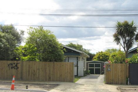 Photo of property in 17 Keswick Street, Woolston, Christchurch, 8023