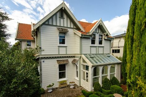 Photo of property in 30 Hobson Street, Thorndon, Wellington, 6011