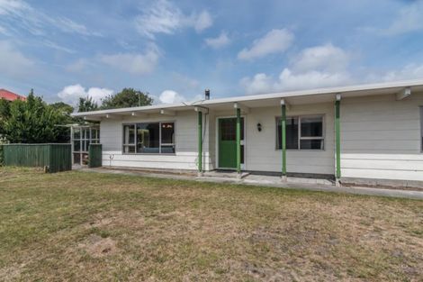 Photo of property in 22 Sunshine Avenue, Paraparaumu, 5032