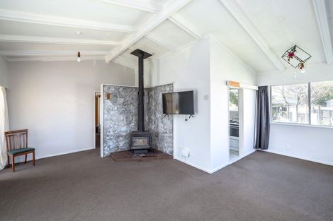Photo of property in 6 Farrier Grove, Featherston, 5710