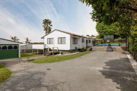 Photo of property in 7a Omokoroa Road, Omokoroa, 3114