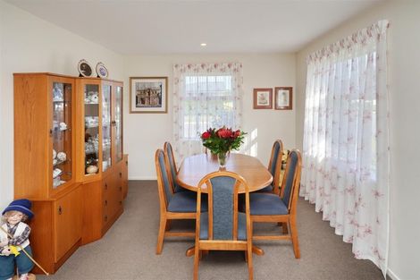 Photo of property in 37 Bradwell Crescent, Halswell, Christchurch, 8025