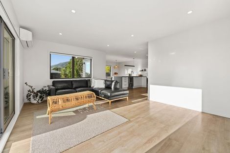 Photo of property in 35 Matenga Street, Waikanae, 5036