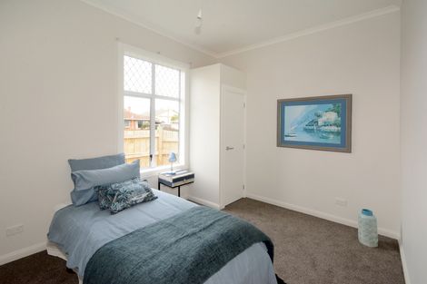 Photo of property in 15 West Avenue, Saint Clair, Dunedin, 9012