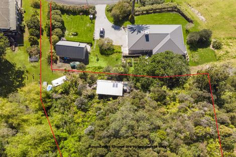 Photo of property in 16 Martin Road, Matakana, 0985