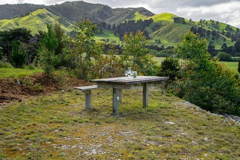 Photo of property in 104 Bucks Road, Tauwharenikau, Featherston, 5773