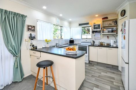 Photo of property in 23 Seaward Place, Wattle Downs, Auckland, 2103