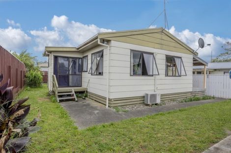 Photo of property in 13a Adkin Avenue, Levin, 5510