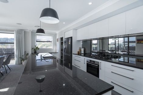 Photo of property in 14 Atherton Terrace, Churton Park, Wellington, 6037